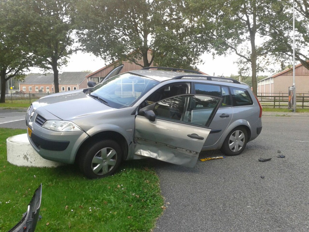 Een ongeluk zit in een klein hoekje