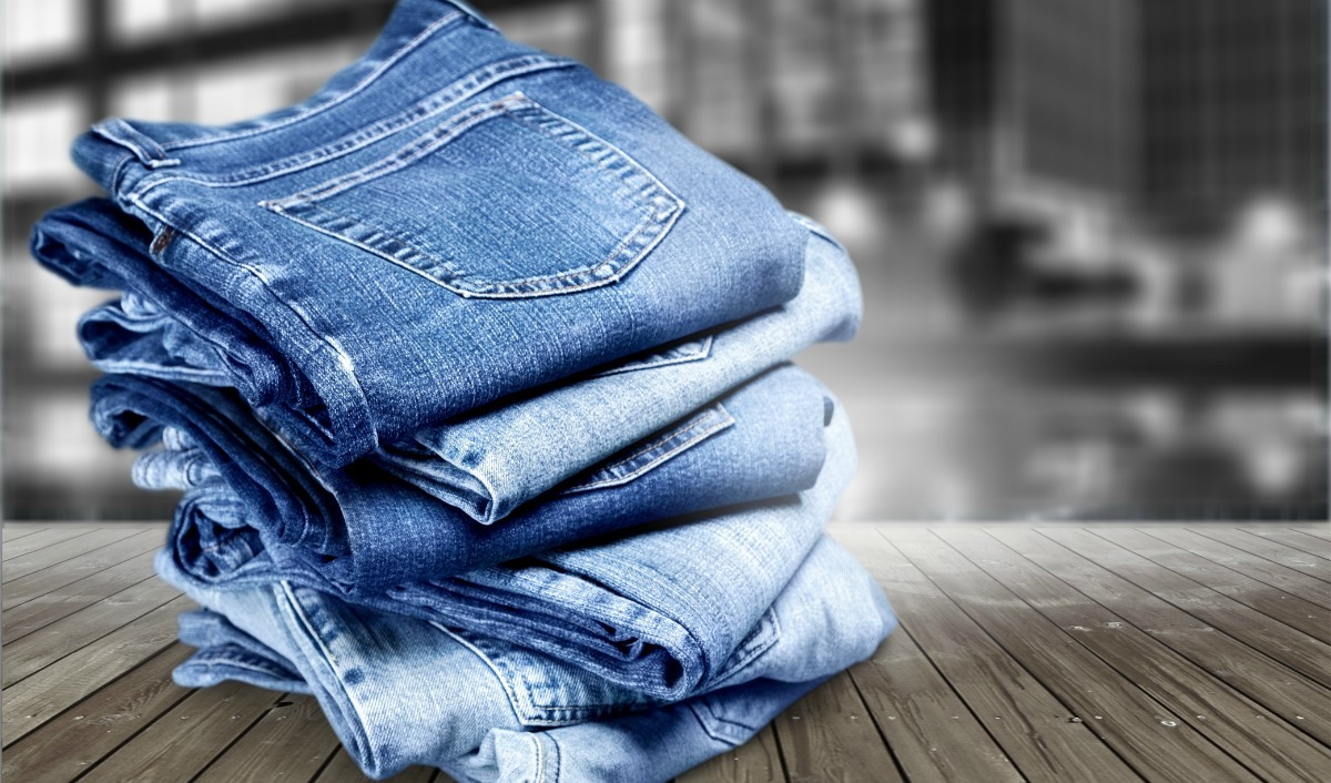 Vouwen van je spijkerbroeken, 4 tips voor het organiseren van je kleding