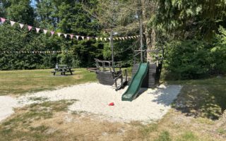 Kinderfeestje bij Spelerij Borgerswoldhoeve \ Kinderfeestje zes jaar spelerij borgerswold schip met glijbaan