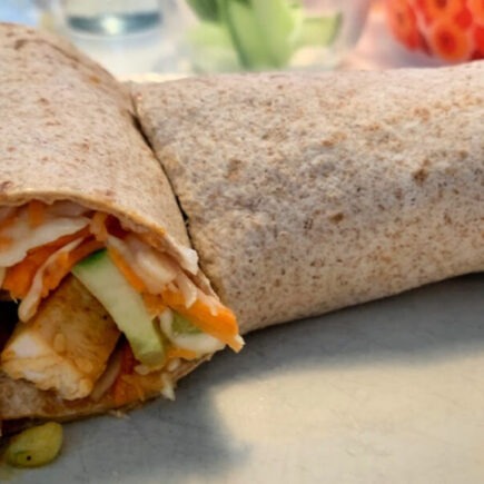 Aziatische wraps met wortel en witte kool
