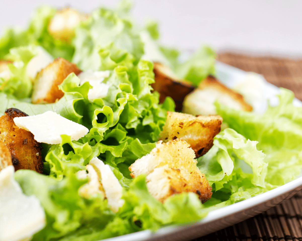 Kipnugget-Caesar-Salade