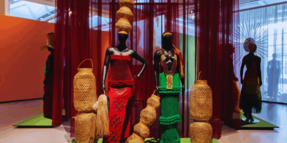 Bezoek museum cobra en ontdek de interactieve tentoonstelling wi sranan met surinaamse kunst, verhalen en activiteiten voor het hele gezin.