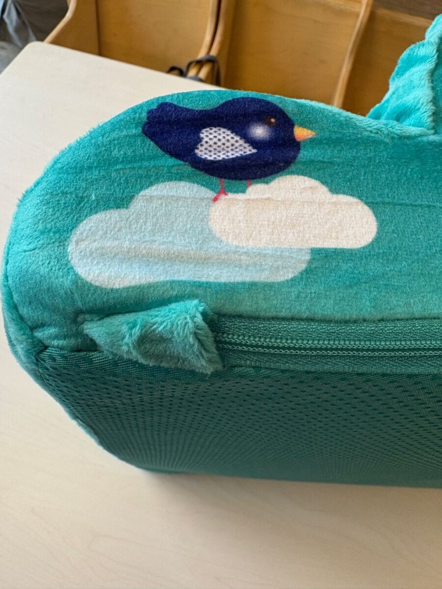 anti slip onderkant activity cloud sophie de giraf